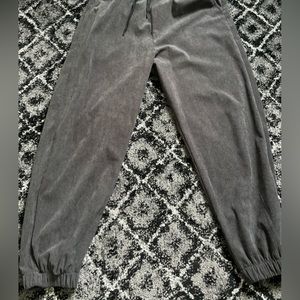 Dark grey texture sweats